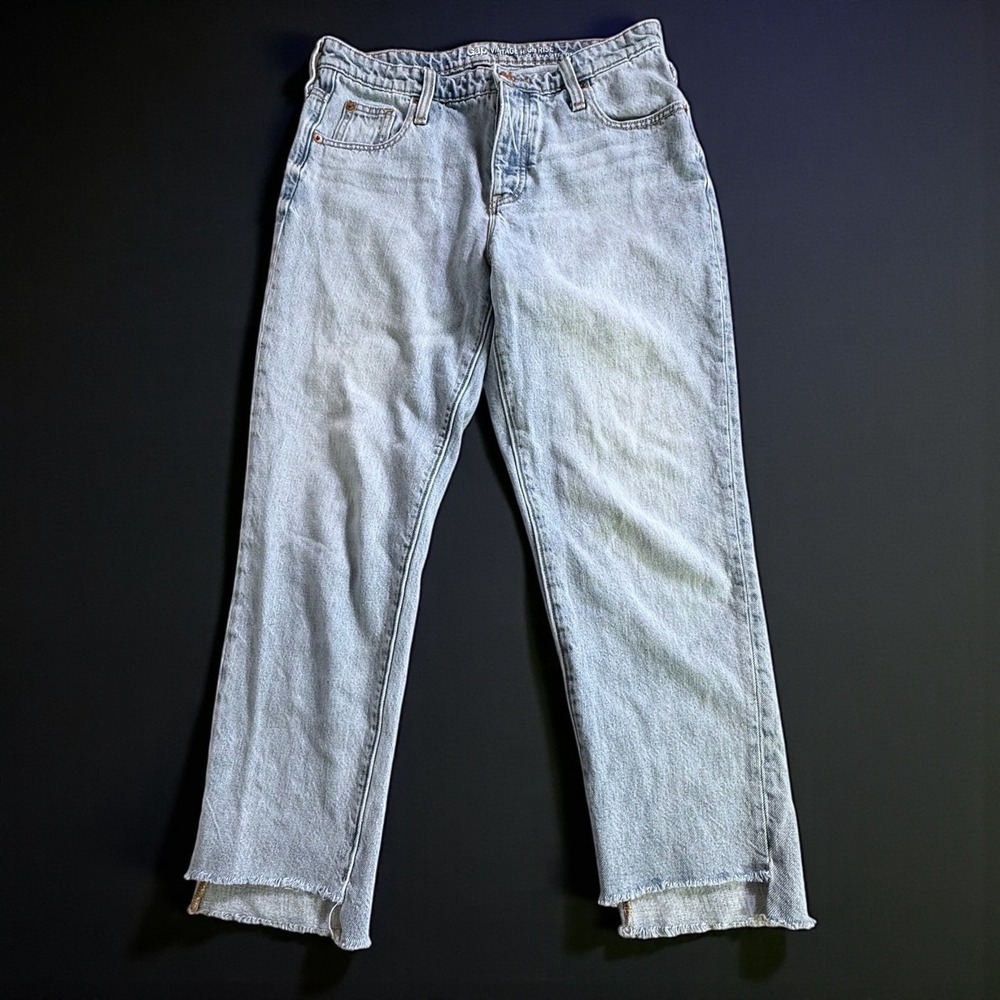 Gap VTG High Rise Light Wash Straight Leg Button Fly Raw Hem Jeans Size 4 27R